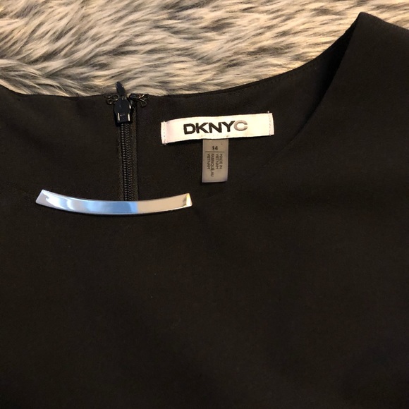 Simple Little Black Dress - Picture 5 of 5